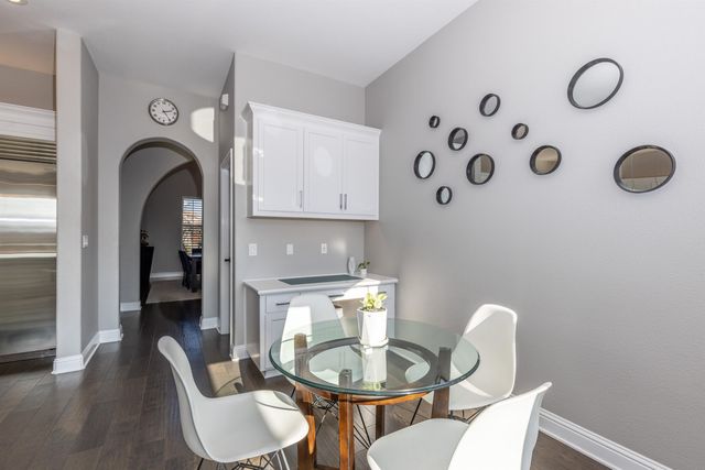 886 Old Oak Rd, Livermore, CA 94550