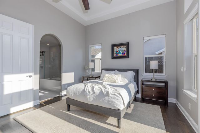 886 Old Oak Rd, Livermore, CA 94550