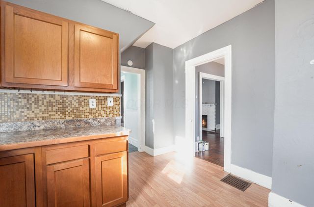 258 N Cedar Street, Newark, OH 43055