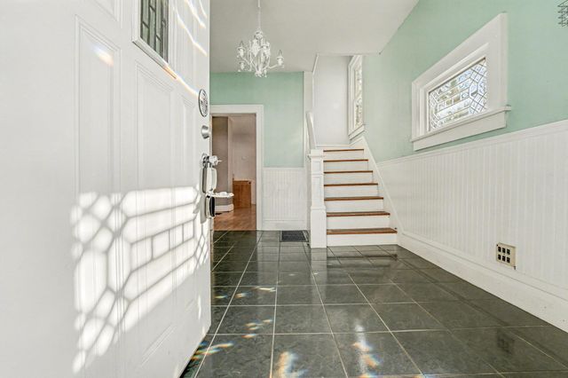 258 N Cedar Street, Newark, OH 43055