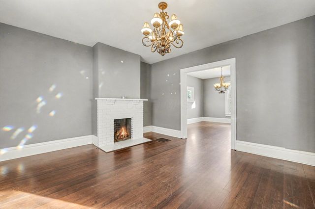 258 N Cedar Street, Newark, OH 43055