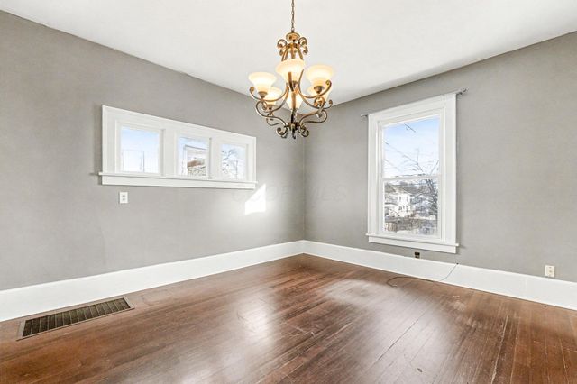 258 N Cedar Street, Newark, OH 43055