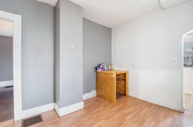 258 N Cedar Street, Newark, OH 43055