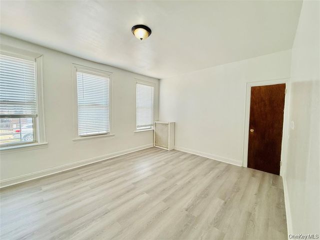 1823 Radcliff Avenue, Bronx, NY 10462