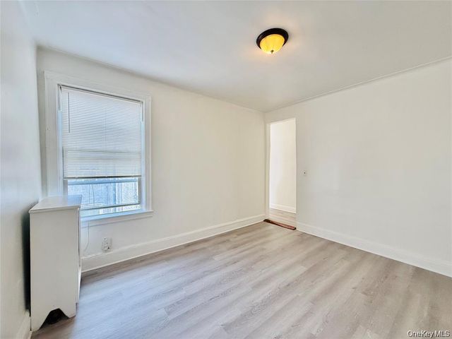 1823 Radcliff Avenue, Bronx, NY 10462