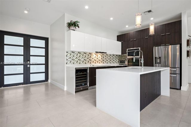 5735 SW 35th St 0, Miami, FL 33155