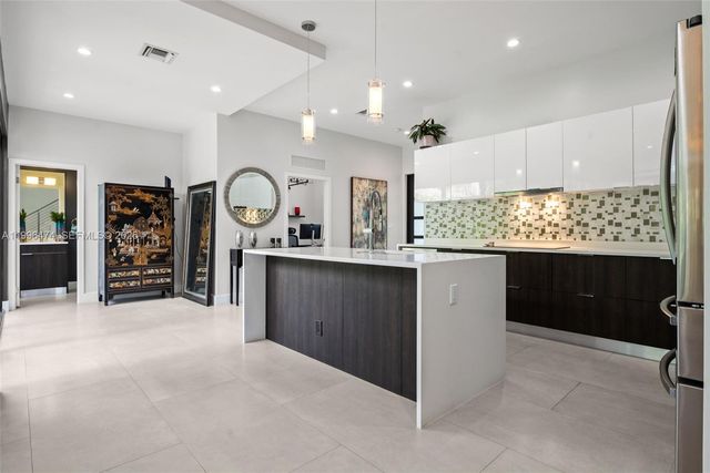 5735 SW 35th St 0, Miami, FL 33155