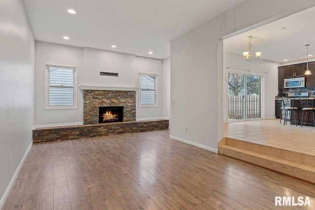 2914 S PARK Avenue, Springfield, IL 62704