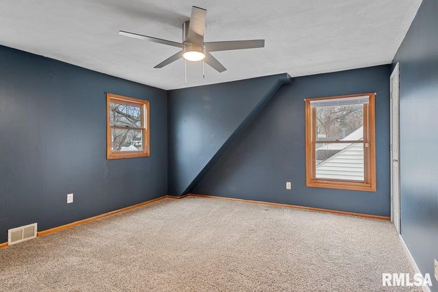 2914 S PARK Avenue, Springfield, IL 62704