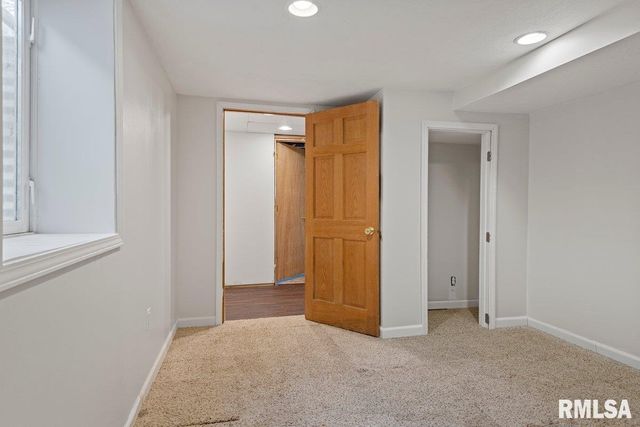 2914 S PARK Avenue, Springfield, IL 62704