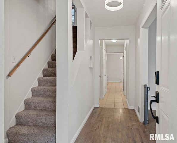 2914 S PARK Avenue, Springfield, IL 62704