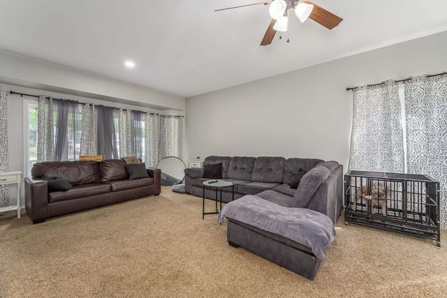 500 W White Tail St, Derby, KS 67037