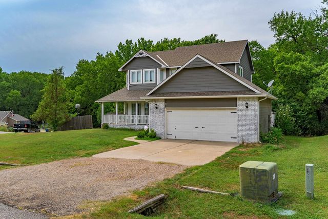500 W White Tail St, Derby, KS 67037