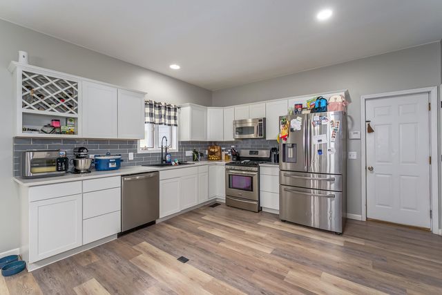 500 W White Tail St, Derby, KS 67037