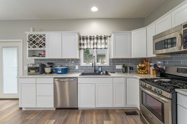 500 W White Tail St, Derby, KS 67037