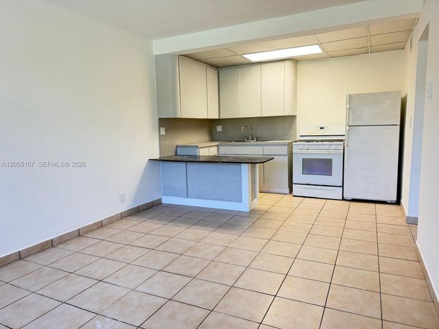 1845 Pembroke Road 4-27, Hollywood, FL 33020