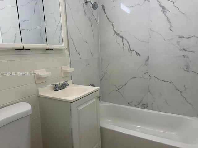 1845 Pembroke Road 4-27, Hollywood, FL 33020