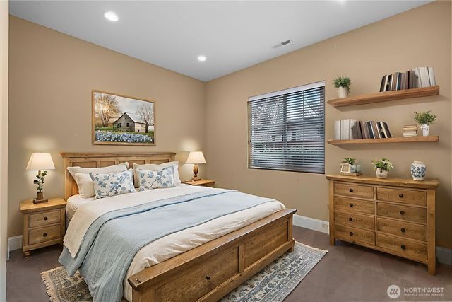 8265 Orcas Loop NE, Lacey, WA 98516