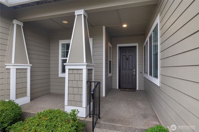 8265 Orcas Loop NE, Lacey, WA 98516