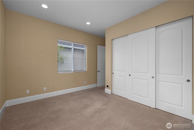 8265 Orcas Loop NE, Lacey, WA 98516