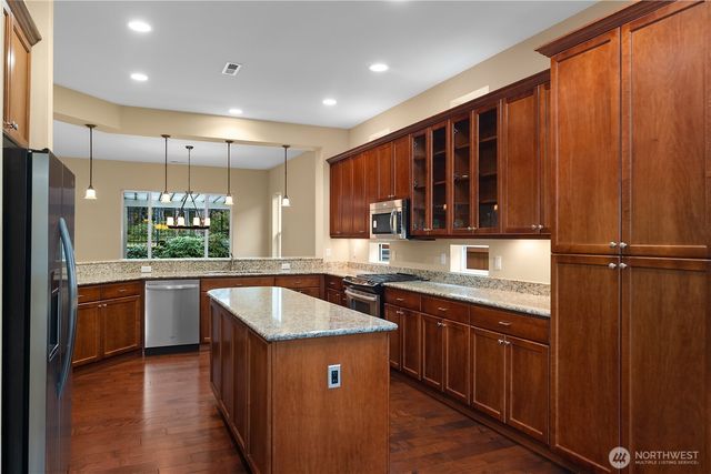 8265 Orcas Loop NE, Lacey, WA 98516