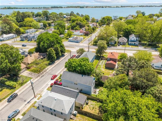 9 Chamberlin AVE W, Hampton, VA 23666