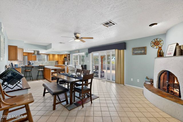 3041 Missouri Avenue, Las Cruces, NM 88011