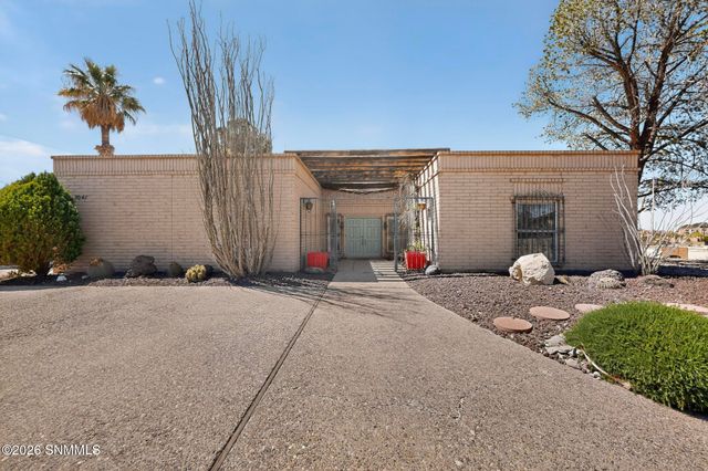 3041 Missouri Avenue, Las Cruces, NM 88011