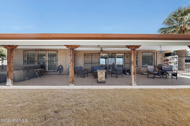 3041 Missouri Avenue, Las Cruces, NM 88011