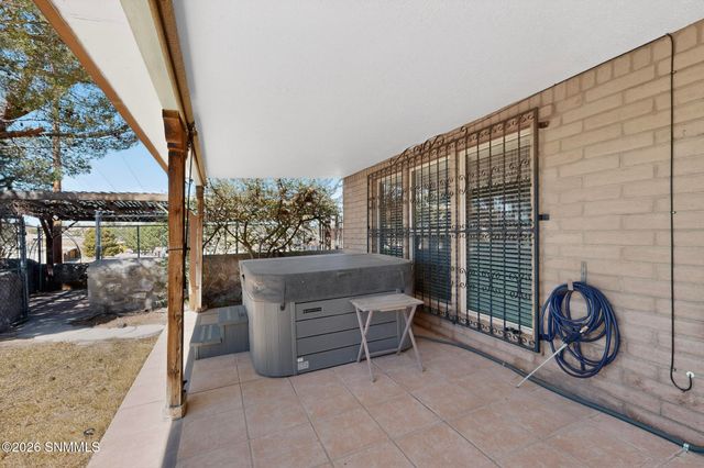 3041 Missouri Avenue, Las Cruces, NM 88011