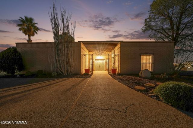 3041 Missouri Avenue, Las Cruces, NM 88011
