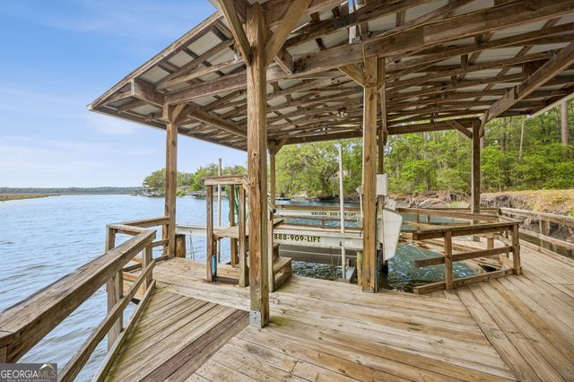 3198 Harrietts Bluff Road, Woodbine, GA 31569