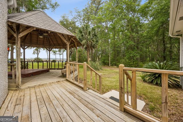 3198 Harrietts Bluff Road, Woodbine, GA 31569