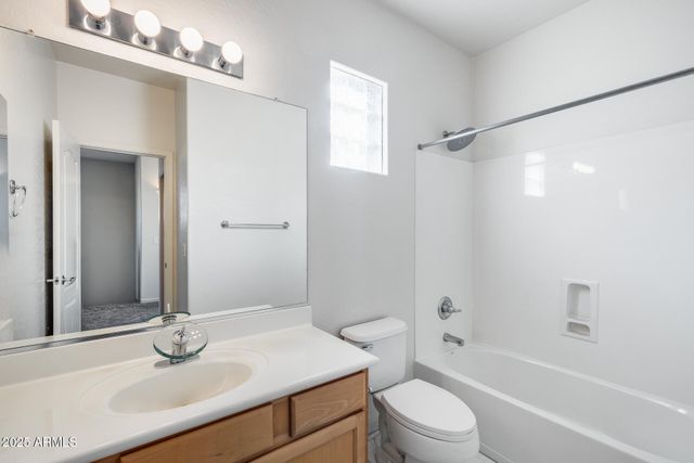 2085 E HULET Place, Chandler, AZ 85225