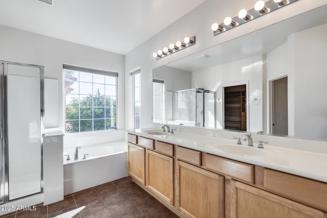 2085 E HULET Place, Chandler, AZ 85225