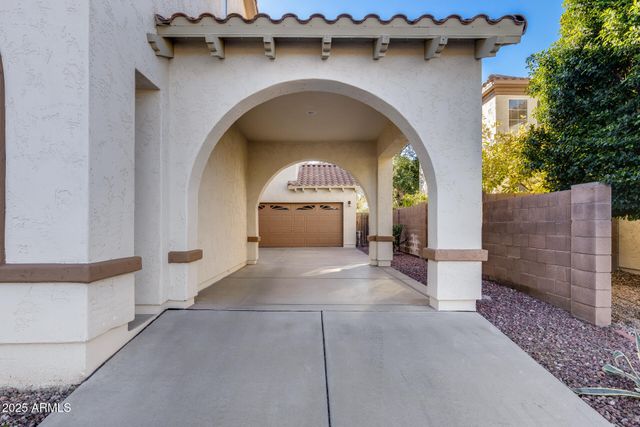 2085 E HULET Place, Chandler, AZ 85225