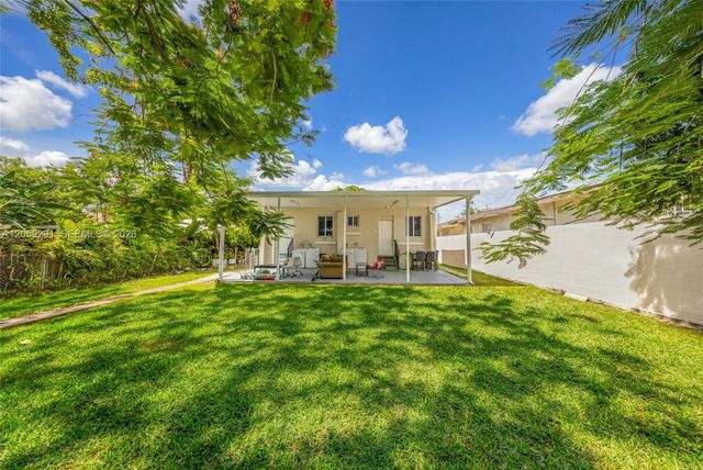 2420 NW 34th St, Miami, FL 33142