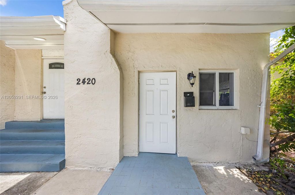 2420 NW 34th St, Miami, FL 33142