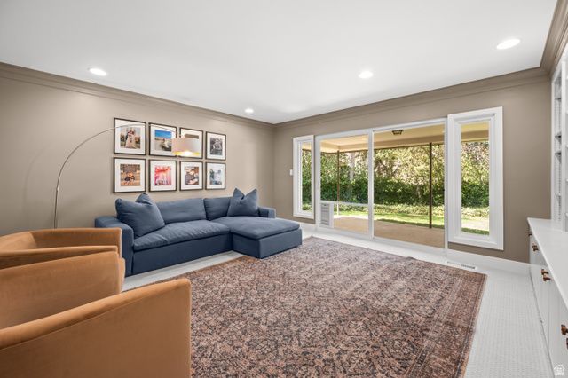 2073 E PHEASANT WAY, Holladay, UT 84121