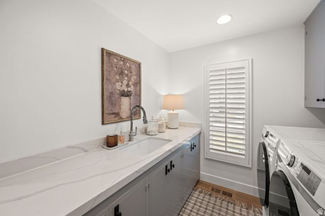 2073 E PHEASANT WAY, Holladay, UT 84121