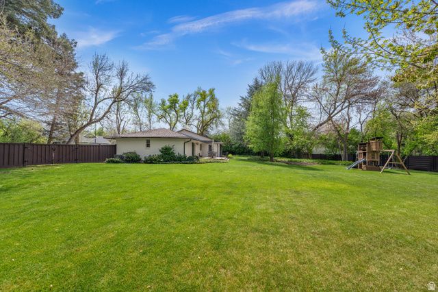 2073 E PHEASANT WAY, Holladay, UT 84121