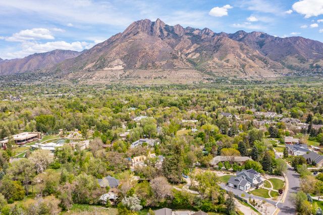 2073 E PHEASANT WAY, Holladay, UT 84121
