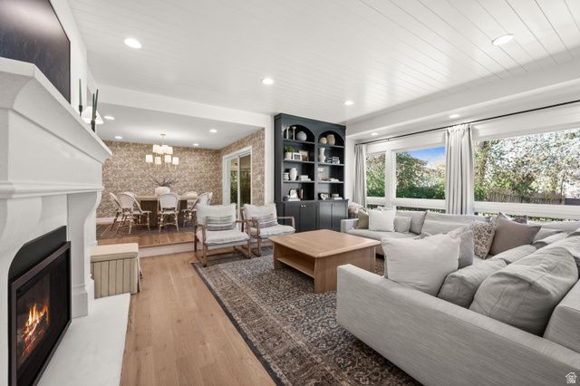 2073 E PHEASANT WAY, Holladay, UT 84121