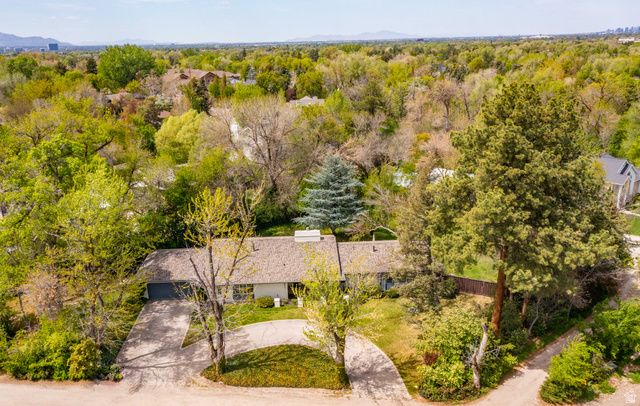 2073 E PHEASANT WAY, Holladay, UT 84121