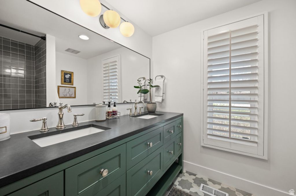 Image 35 of property listing at 2073 E PHEASANT WAY, Holladay, UT 84121
