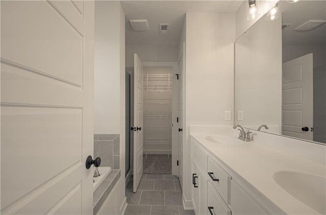 1202 Noah Lane, Kearney, MO 64060