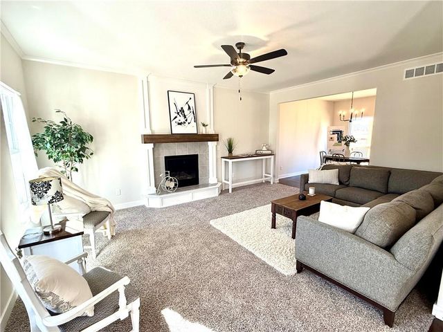 1202 Noah Lane, Kearney, MO 64060