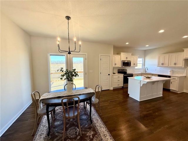 1202 Noah Lane, Kearney, MO 64060