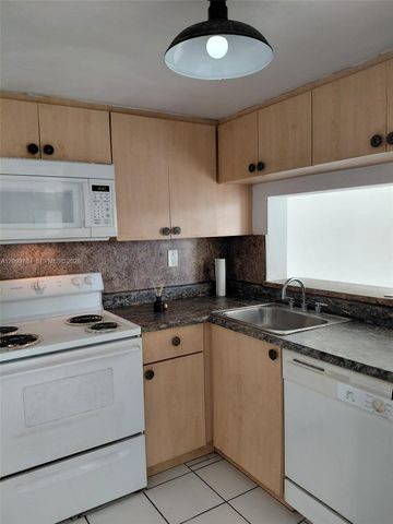 11790 SW 18th Street 429-3, Miami, FL 33175