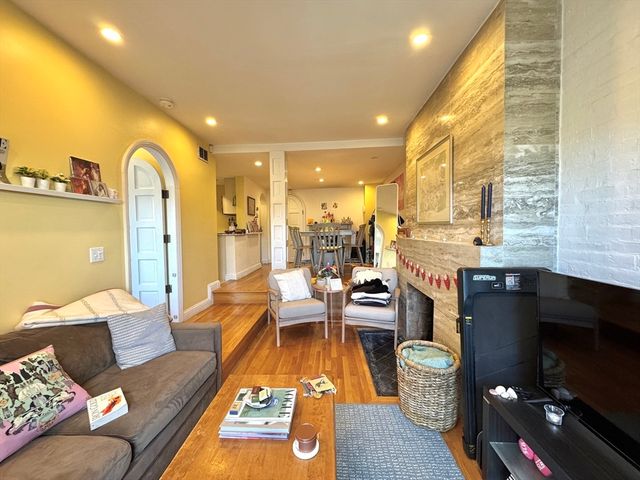 124 Beacon Street 5R, Boston, MA 02116